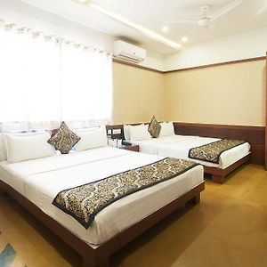 Uddhav Vilas A Family Hotel